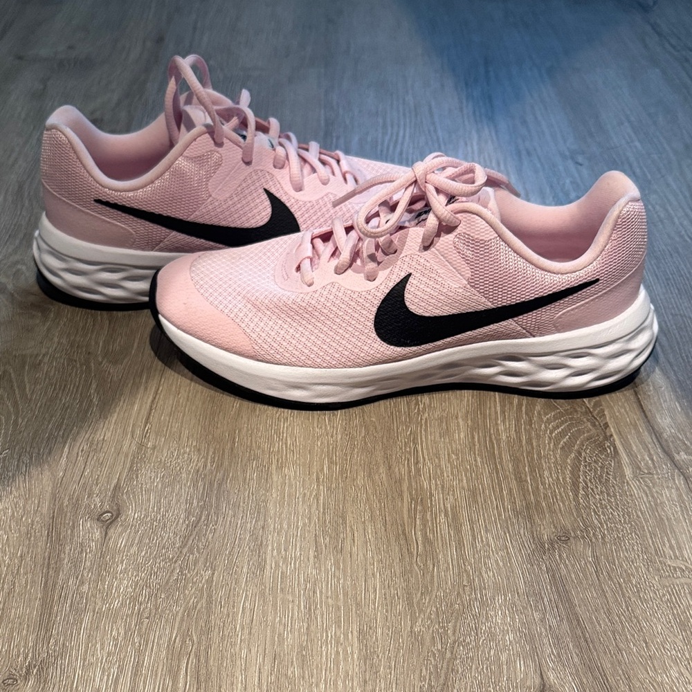 Nike Soft Pink Athletic Shoes